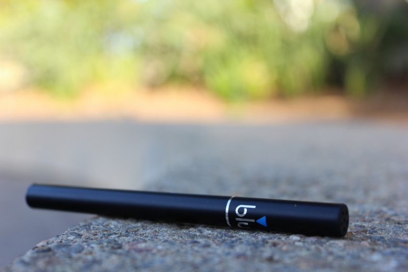 ecommerce-ANTIBES-min_e_cigarette_vaping_blu_cigs_blu_electronic_cigarette_tobacco_cigarette_smoke-637061